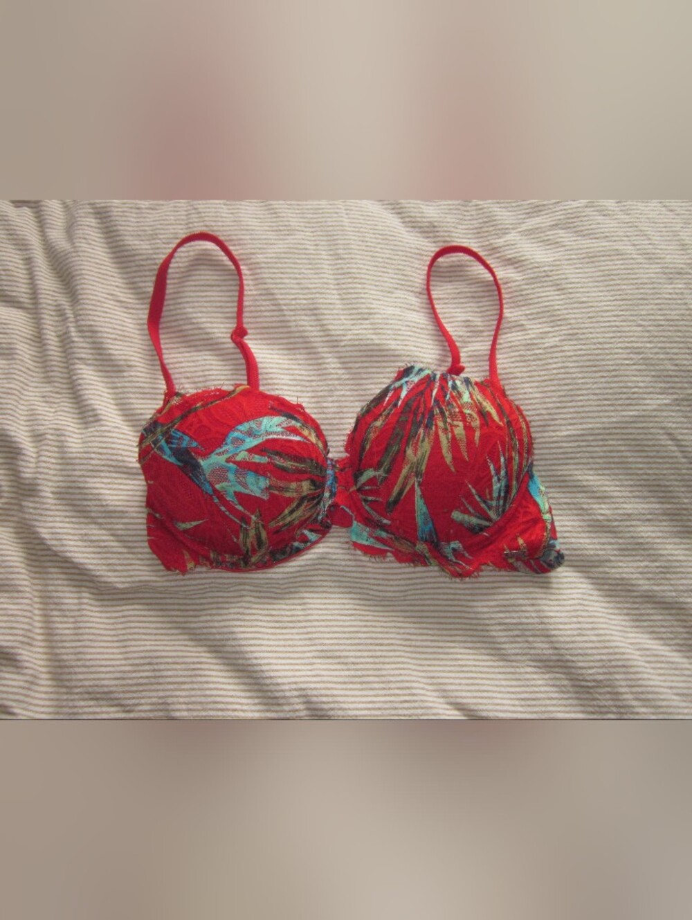 PINK Victoria's Secret Date Push Up Red Tropical Print Push-Up Bra